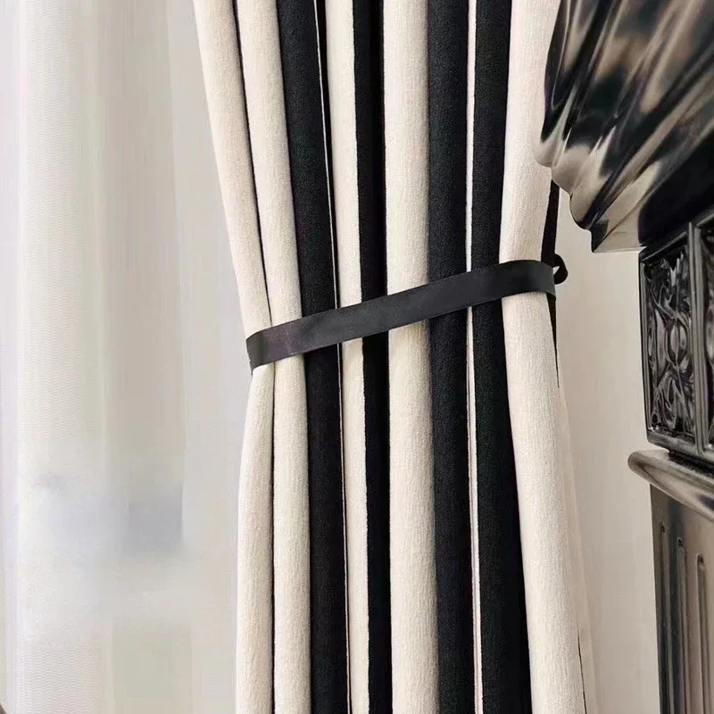 Vertical Striped Black and Whi – обзор и цена Home Fragrance In French